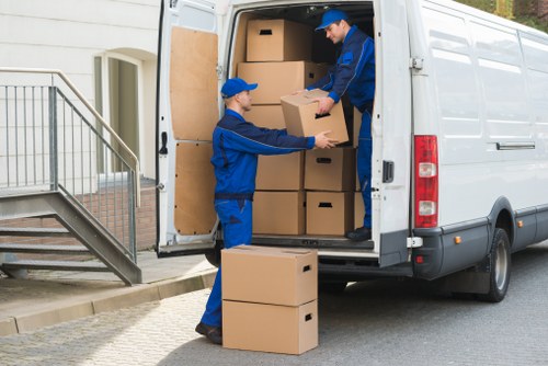 Choosing the right size removal van in Edgware