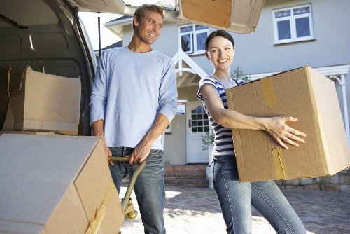 Packing and transport support for an office move